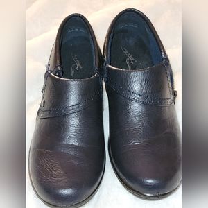 Easy Street Dark Blue Women's Heels